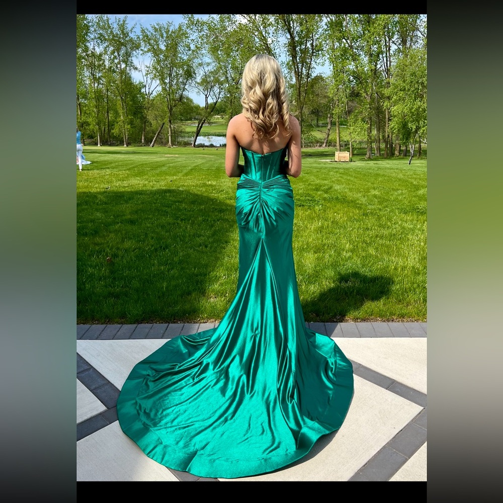 Sherri Hill prom dress sz 000 perfect